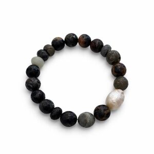 Banana Republic Faceted Agate & Pearl Accent Stretch Bracelet – Natural Stone